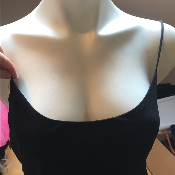 Black gown size 12 - Picture 12 of 15